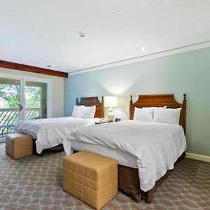 Deluxe Room Two Double Beds